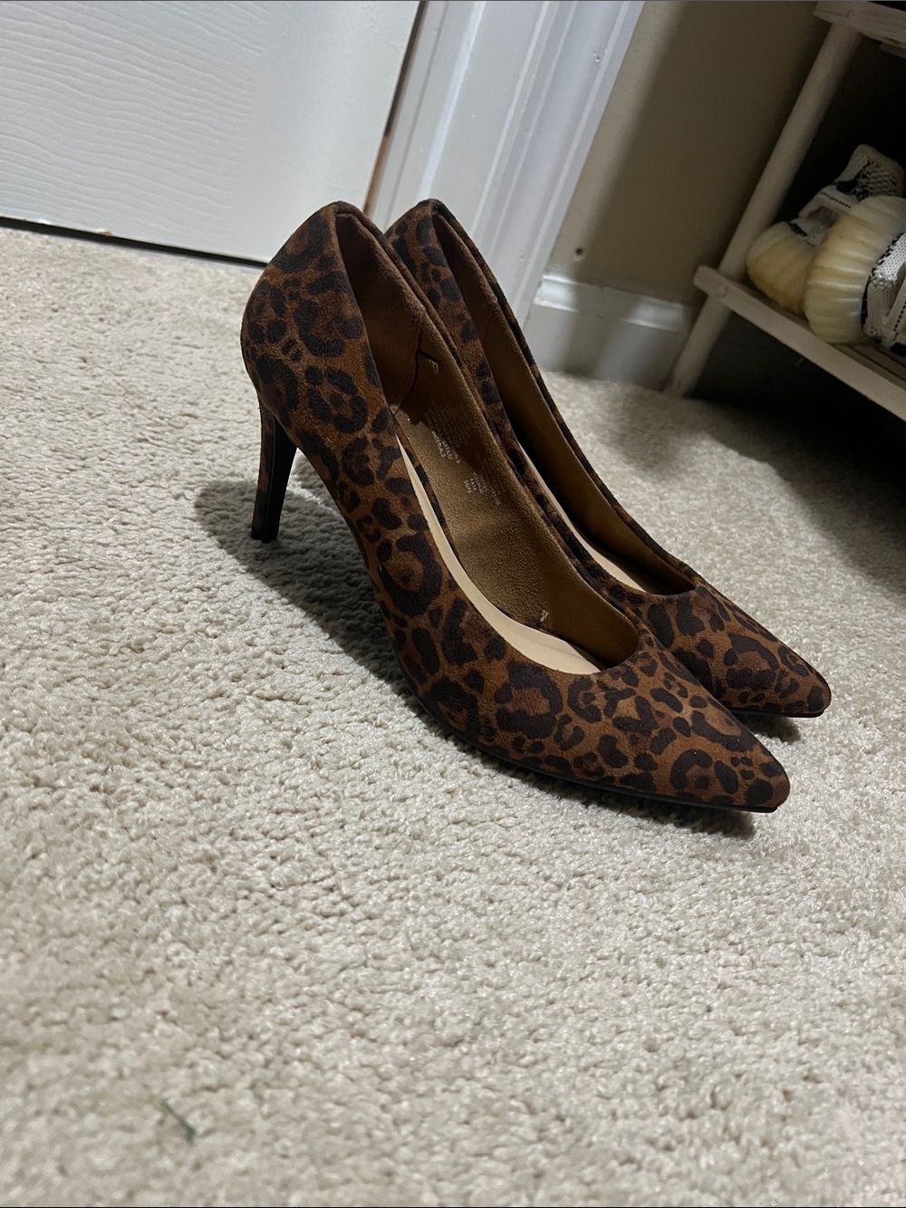 Old Navy Leopard Print Pointed-Toe Pumps - Brown/Black